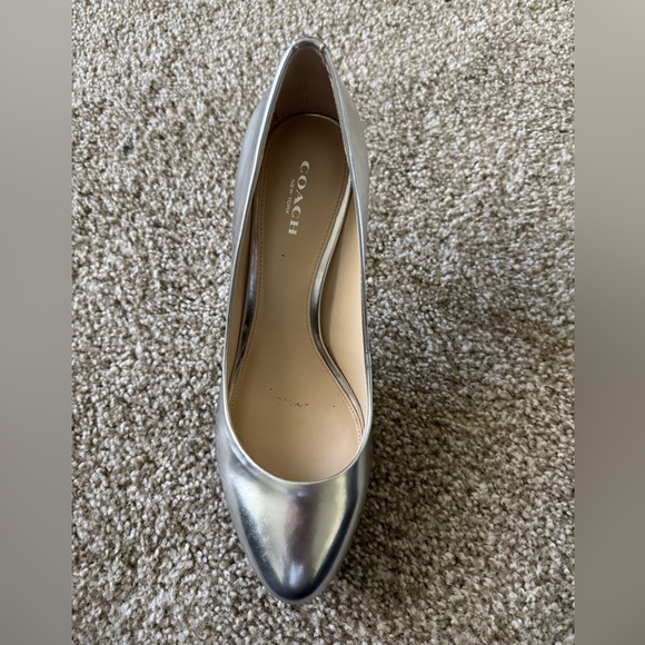 Coach heels, silver, size 8 - Picture 10 of 13